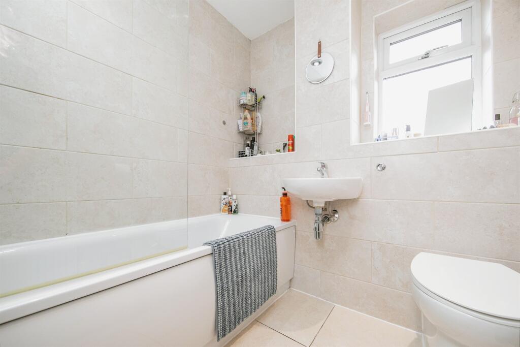 Additional image 12 of California Close, Colchester