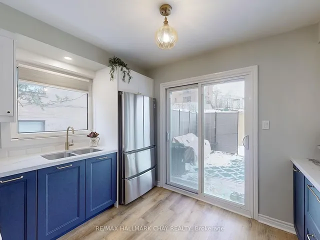 Additional image 10 of 16 Edinborough Crt