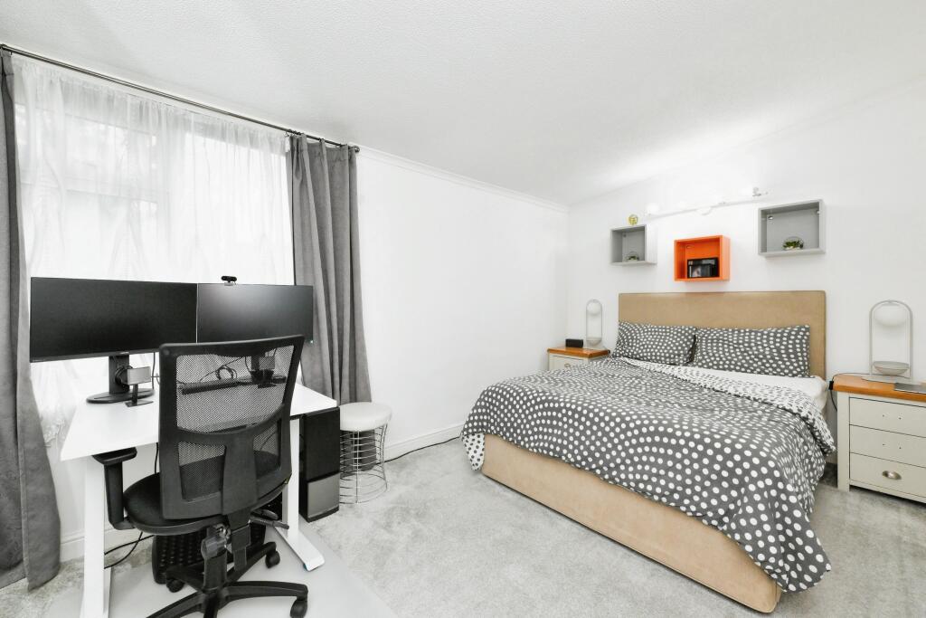 Additional image 5 of Upper Mealines, Harlow, CM18