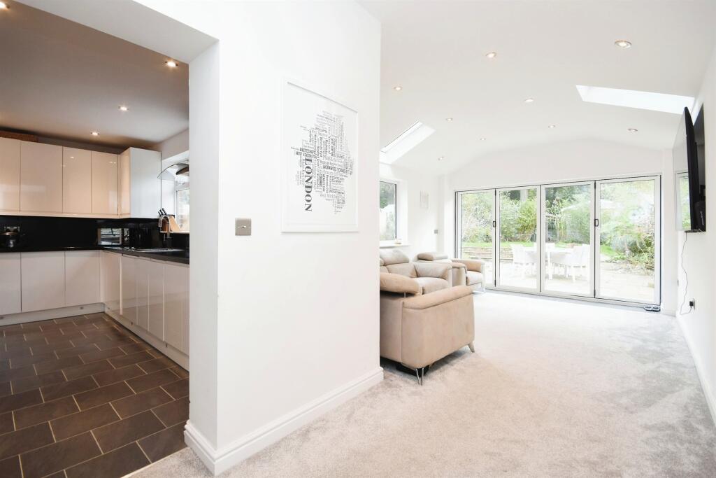 Additional image 3 of Brook Meadow, Sible Hedingham, Halstead