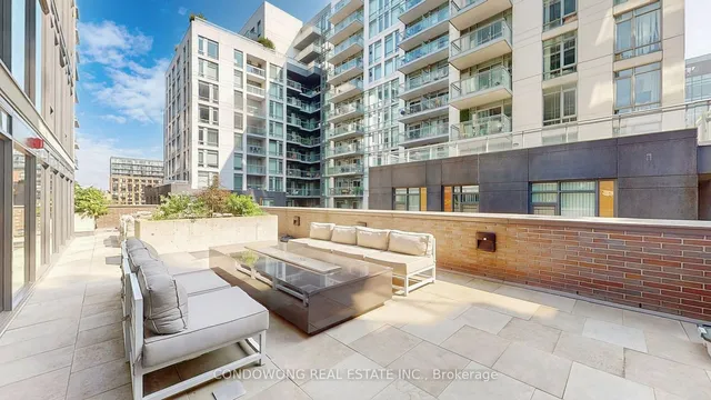 Additional image 25 of 111 Bathurst St Unit 1410