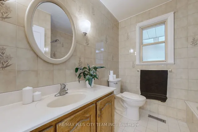 Additional image 17 of 17 Hedges Blvd