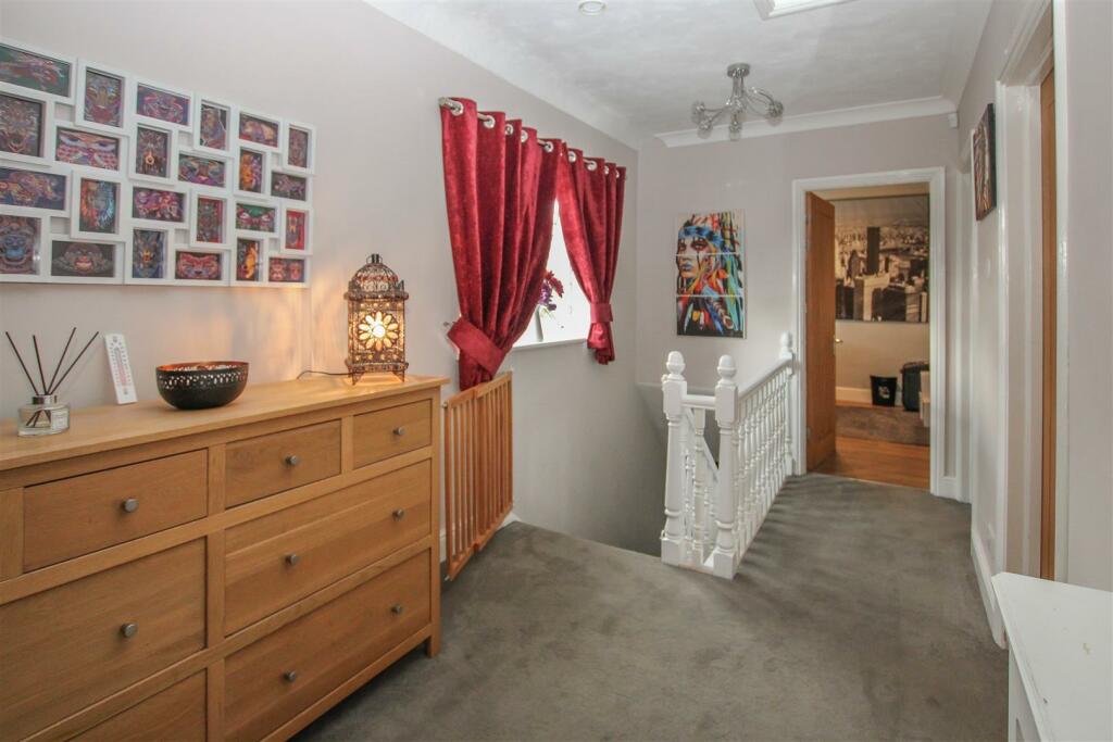 Additional image 26 of Honeypot Lane, Brentwood