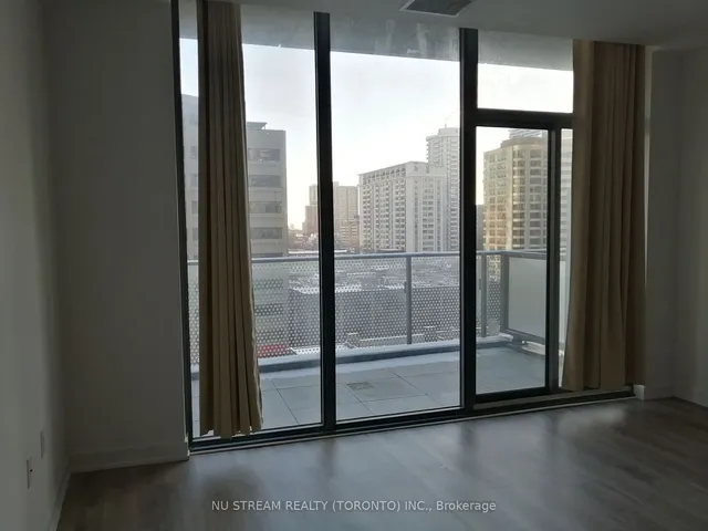 Additional image 4 of 11 Wellesley St W Unit 509