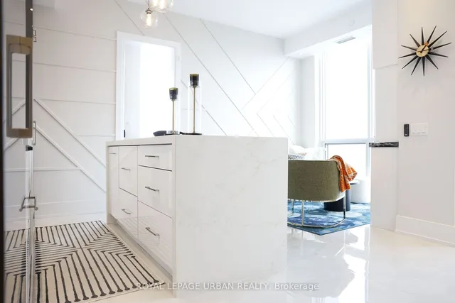 Additional image 6 of 1 Yorkville Ave Unit Lph8