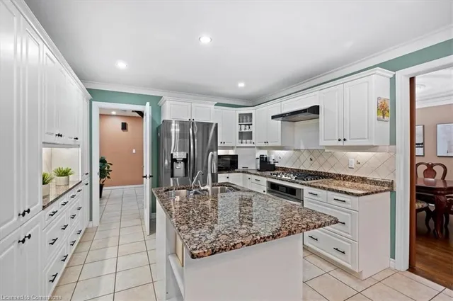Additional image 9 of 7 Chandos Dr