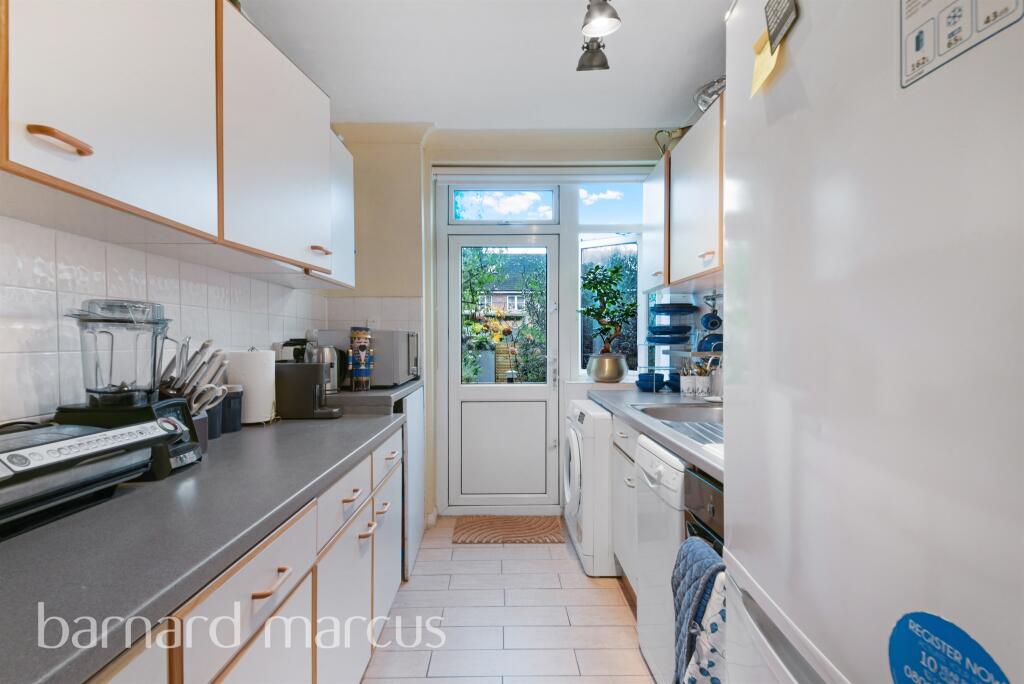 Additional image 14 of Crescent Grove, Mitcham