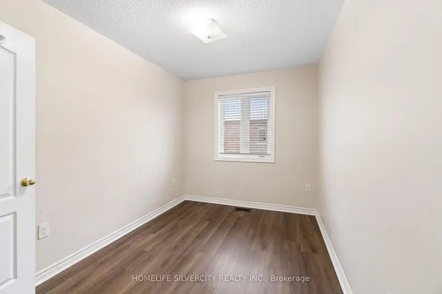 Additional image 21 of 78 New Pines Tr