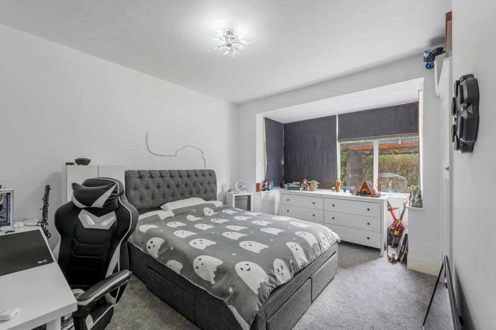 Additional image 20 of Salmons Lane West, Caterham, CR3 5LT