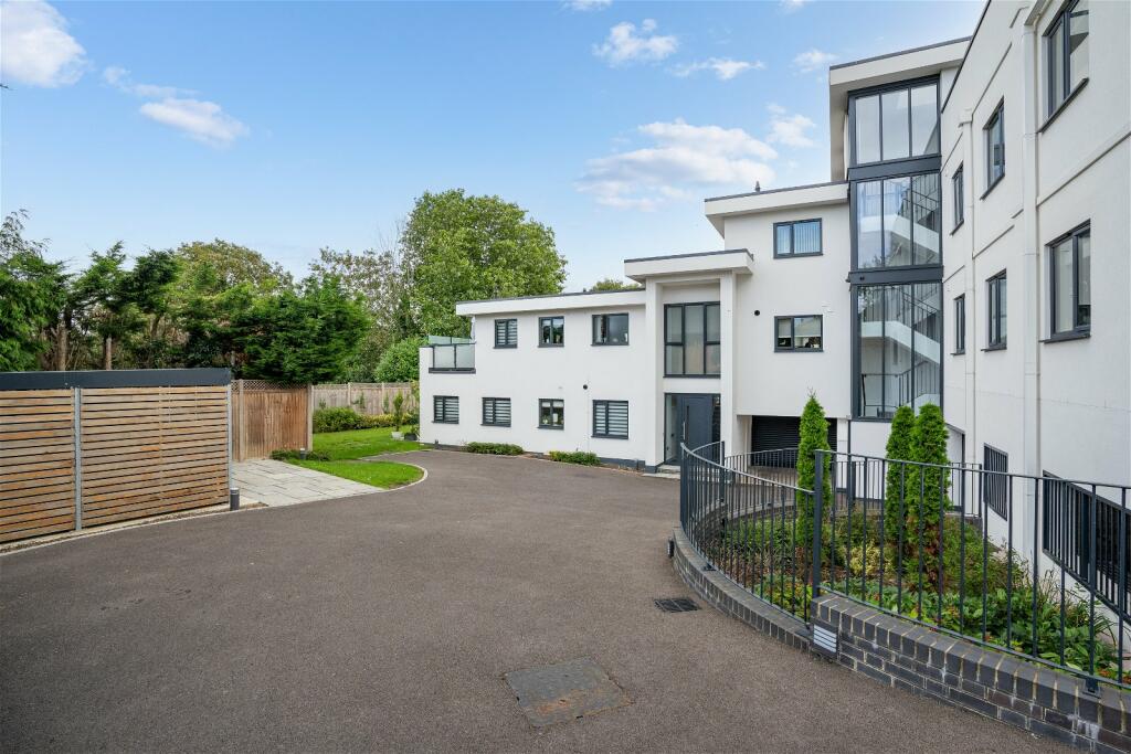 Additional image 19 of Stortford Road, Dunmow