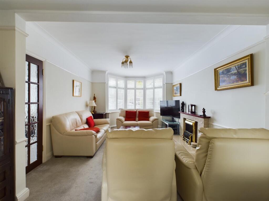 Additional image 5 of Alexander Road, Coulsdon