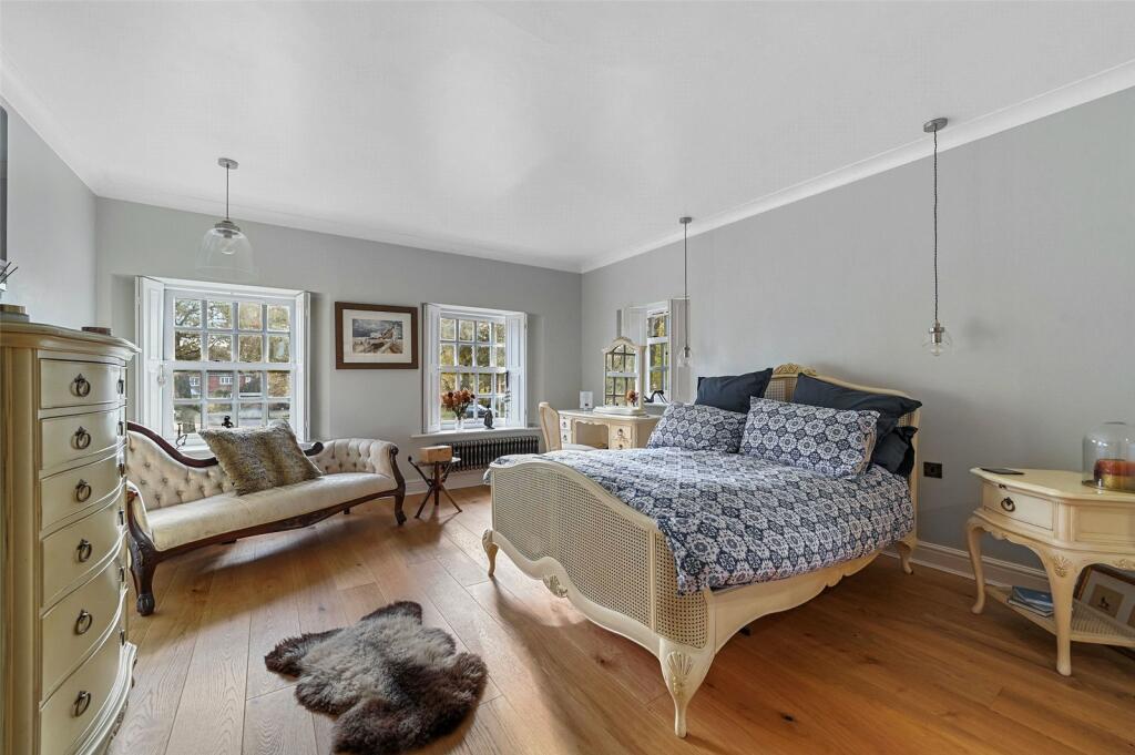 Additional image 11 of Les Bois, High Road, Layer-de-la-Haye, Colchester, CO2