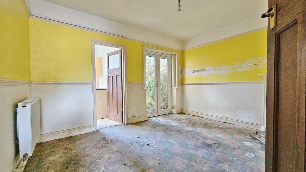 Additional image 5 of Standley Road, Walton On The Naze