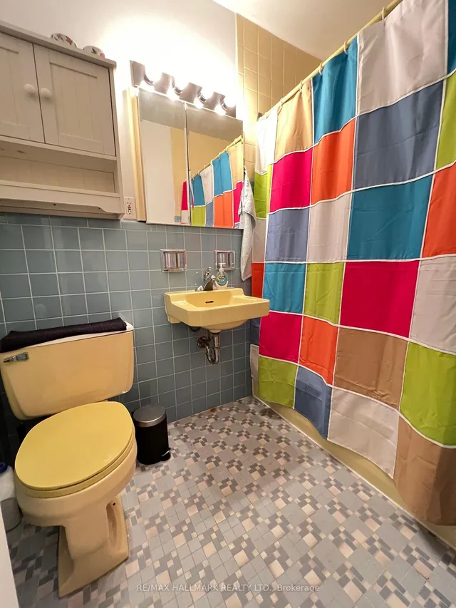 Additional image 6 of 21 Thelma Ave Unit 103