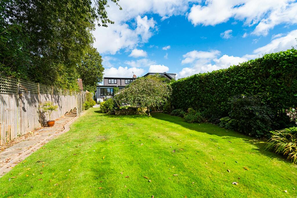 Additional image 20 of Peter Street, Stock, CM4