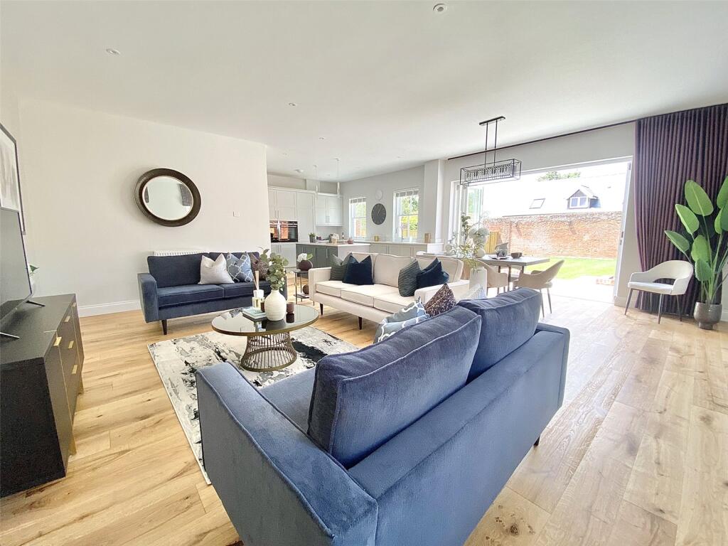 Additional image 3 of Brizes Park, Ongar Road, Kelvedon Hatch, Brentwood, CM14