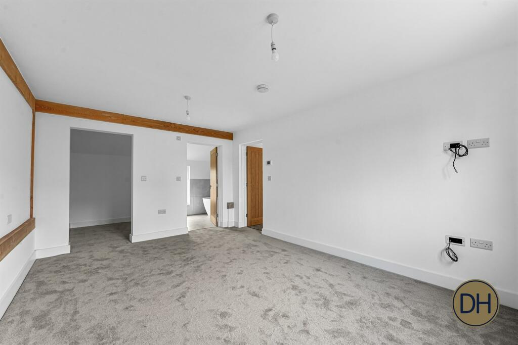 Additional image 19 of Quince Hall Farm, Chelmsford Road, Blackmore, Essex CM4