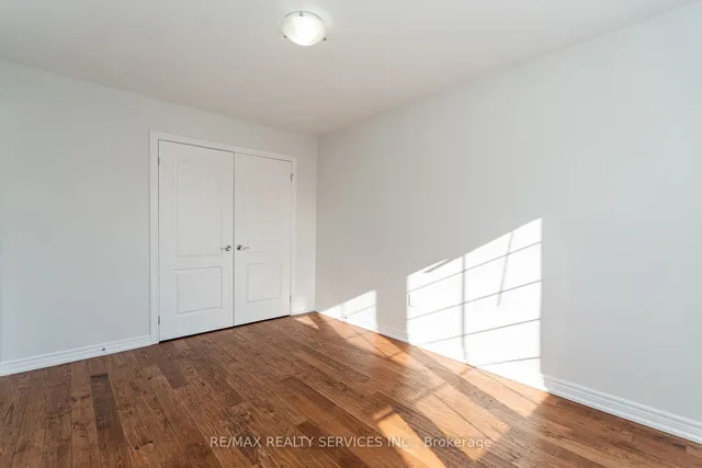 Additional image 33 of 112 Amaranth Cres