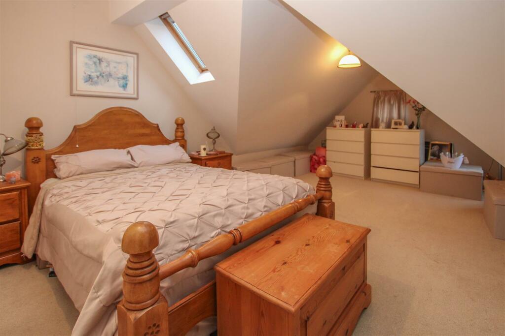 Additional image 16 of Nags Head Lane, Brentwood