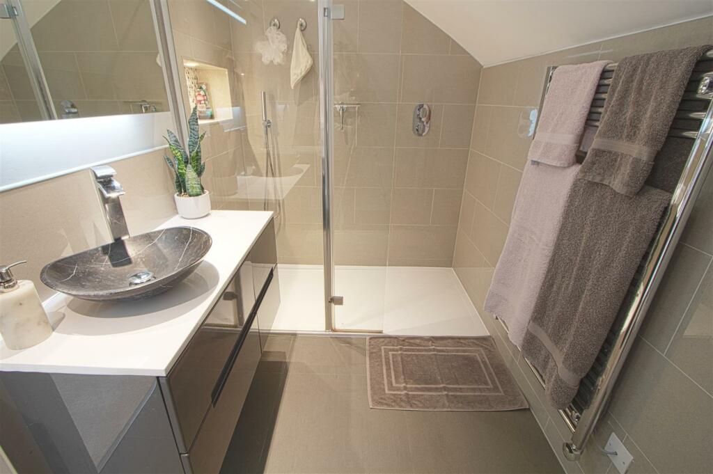 Additional image 7 of Coxes Farm Road, Billericay