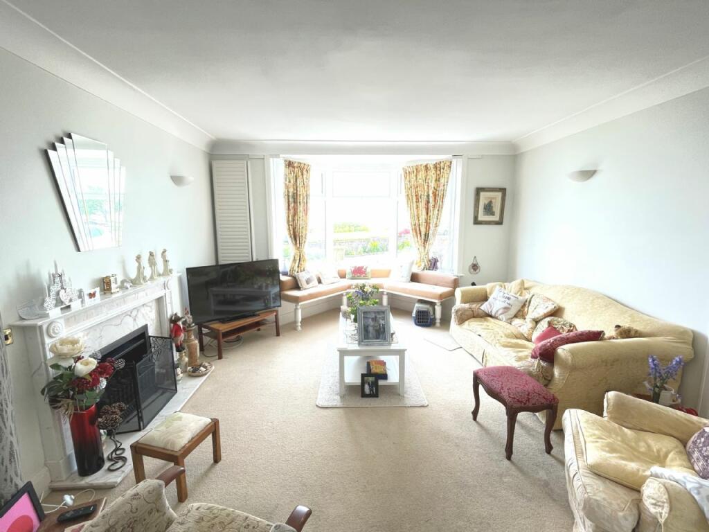 Additional image 4 of CLIFF WAY, FRINTON-ON-SEA