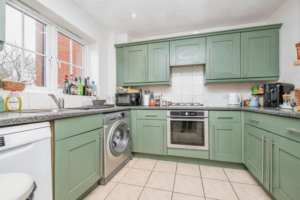 Additional image 19 of Gavin Way, Highwoods, COLCHESTER