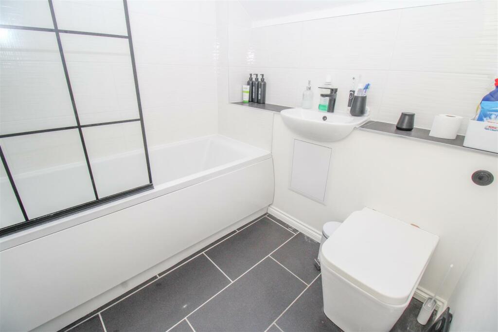 Additional image 4 of Hadley Grange, Church Langley