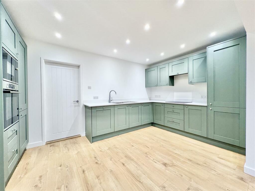 Additional image 24 of Home Mead, Writtle, Chelmsford