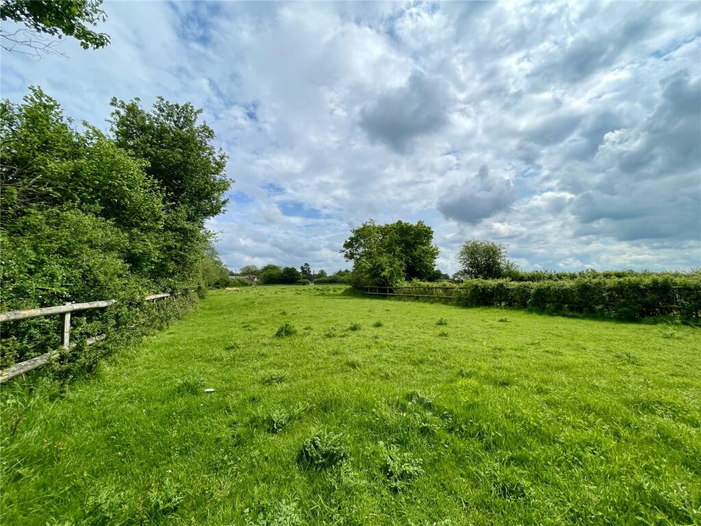 Additional image 5 of Threshers Bush, Harlow, Essex, CM17