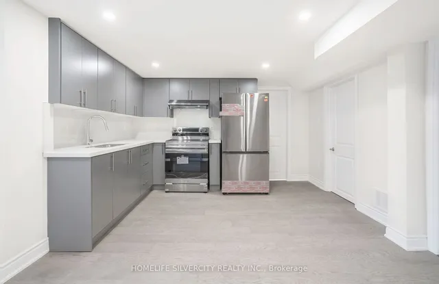 Additional image 24 of 168 Folkstone Cres