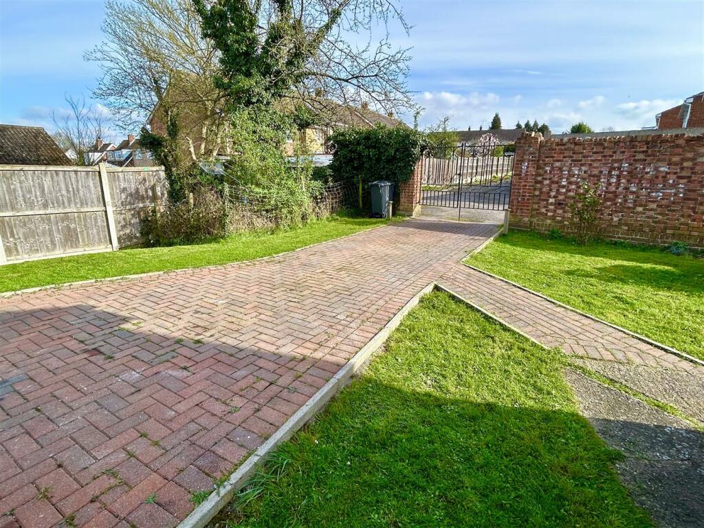 Additional image 11 of Brunwin Road, Rayne, Essex, CM77