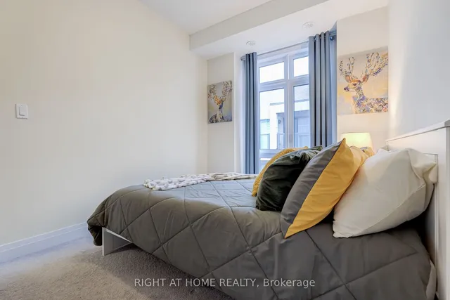 Additional image 29 of 719 Lawrence Ave Unit 52