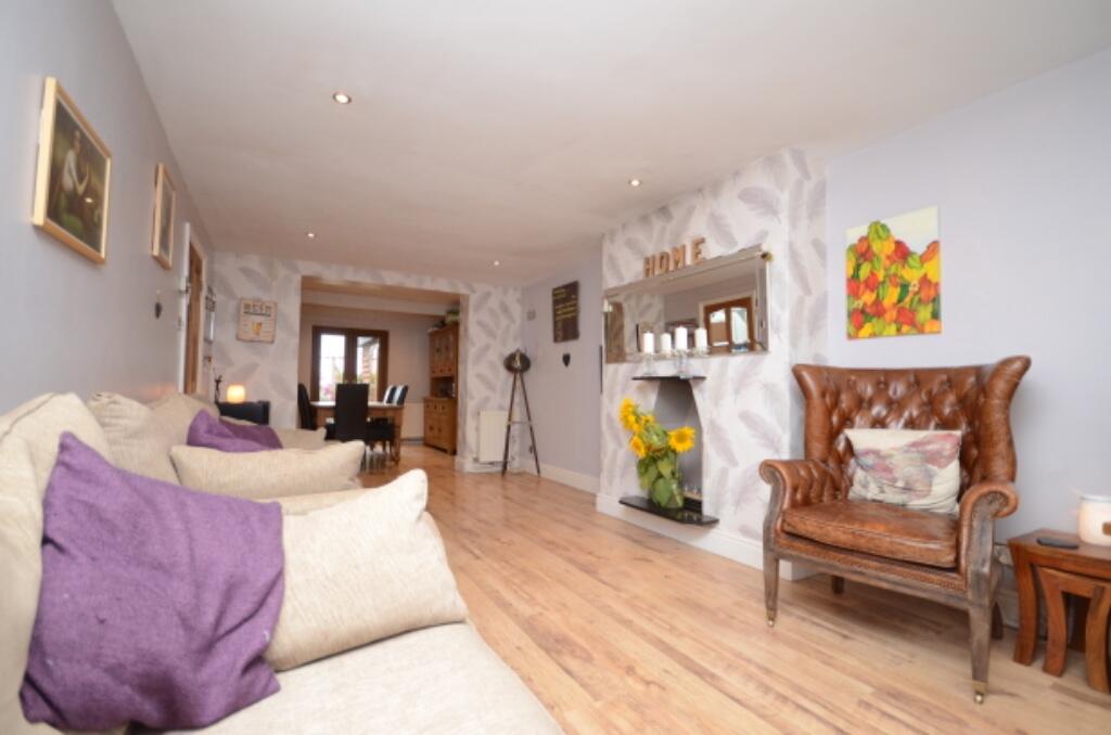 Additional image 4 of Field View The Street, Sheering