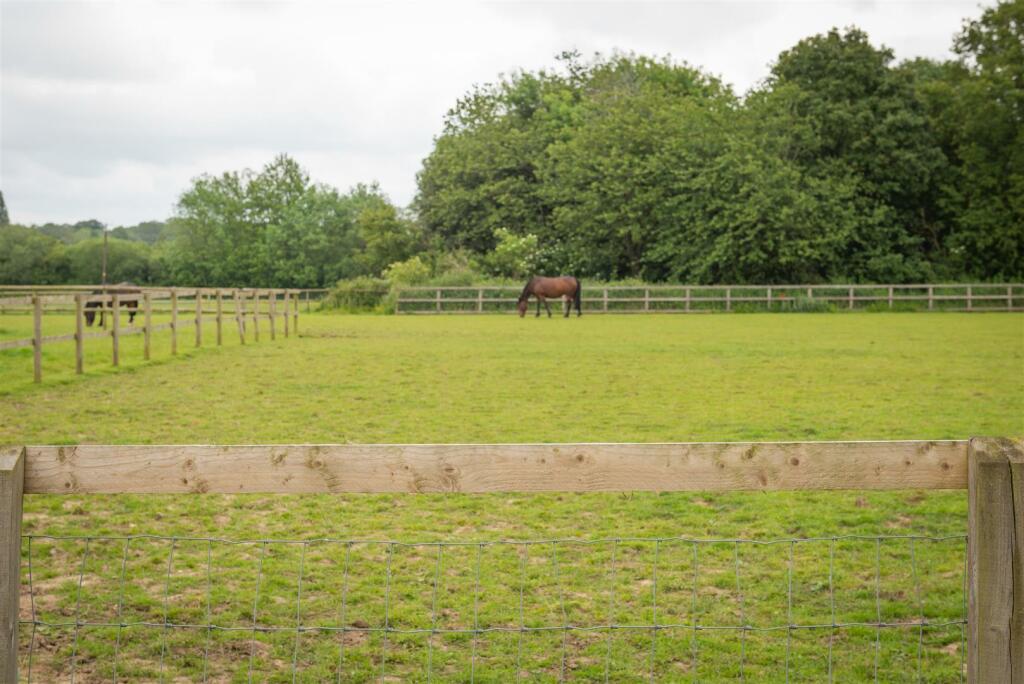 Additional image 38 of Brewery Farm, Bower House Tye, Polstead,