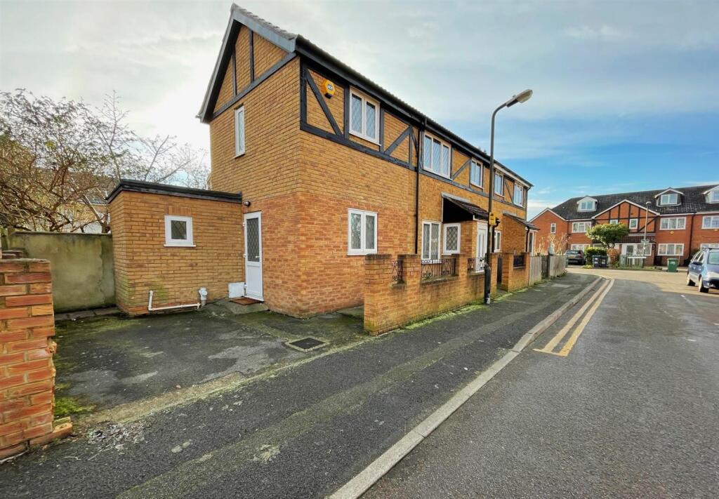 Additional image 4 of Wilson Avenue, Colliers Wood Borders, CR4