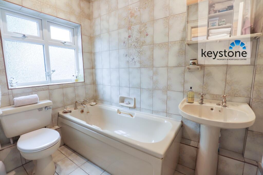 Additional image 15 of Pineway, Woodend Lane, Burton, Neston, Cheshire, CH64 8TN