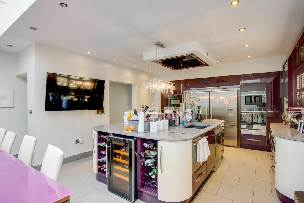 Additional image 10 of Restawhile, Epping Road, Roydon, Harlow