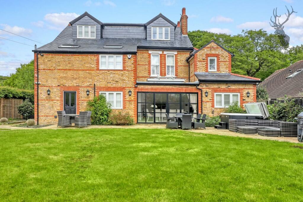 Additional image 19 of Coppice Row, Theydon Bois, Epping