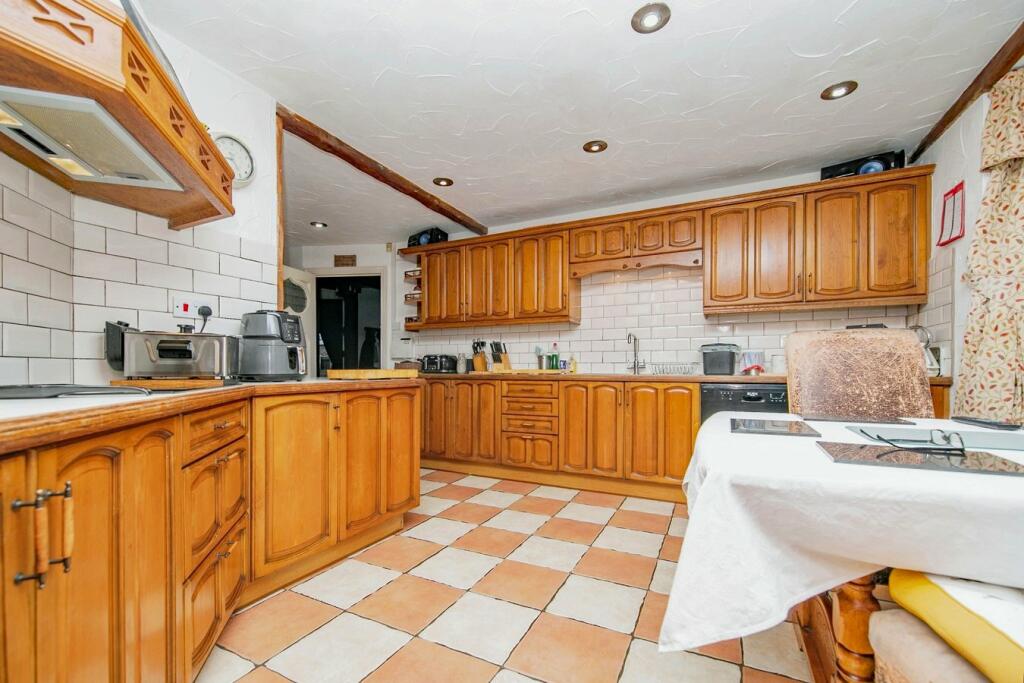 Additional image 6 of Arnold Road, Clacton-on-Sea, CO15