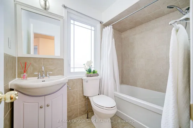 Additional image 28 of 115 Ecclestone Dr