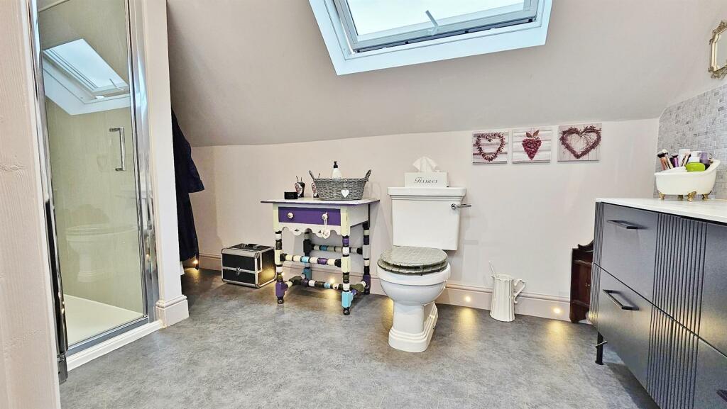 Additional image 22 of Harold Road, Frinton-On-Sea