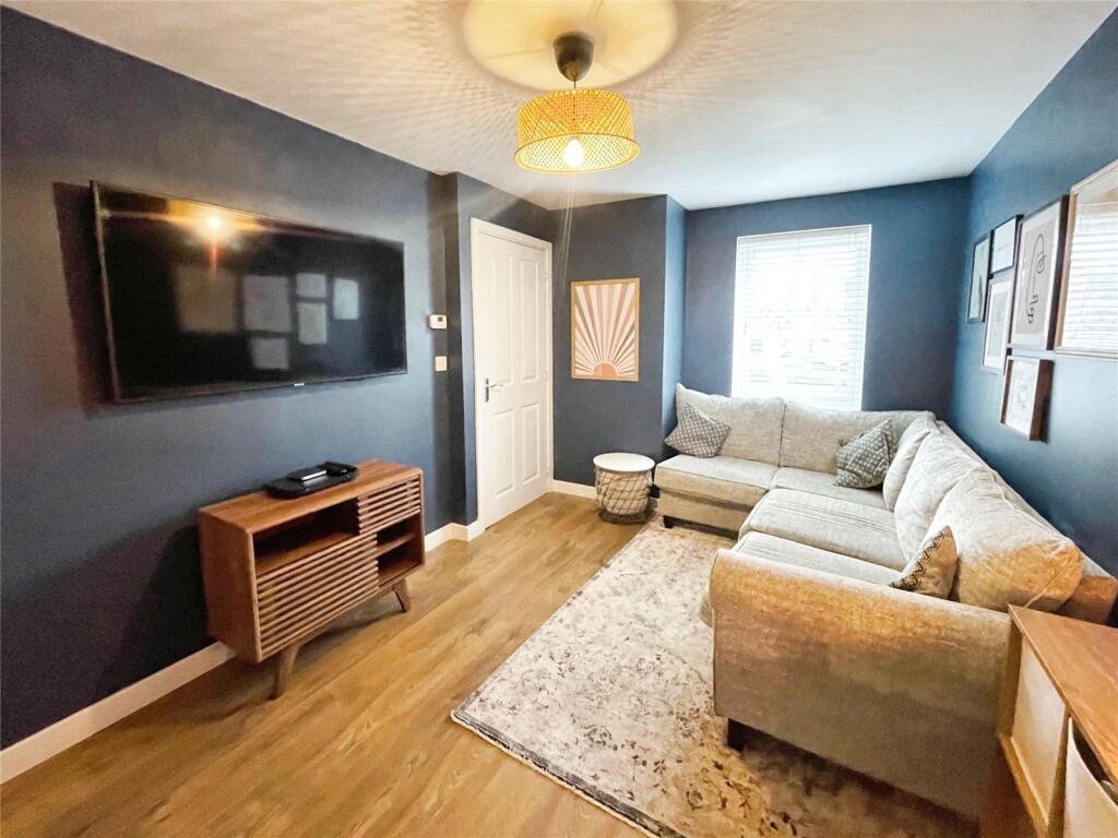 Additional image 6 of Myrtle Close, Harlow, Essex, CM17