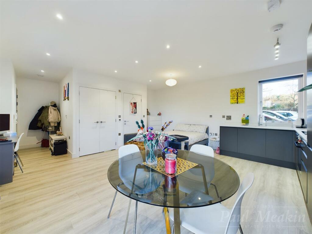 Additional image 6 of Melville Avenue, South Croydon