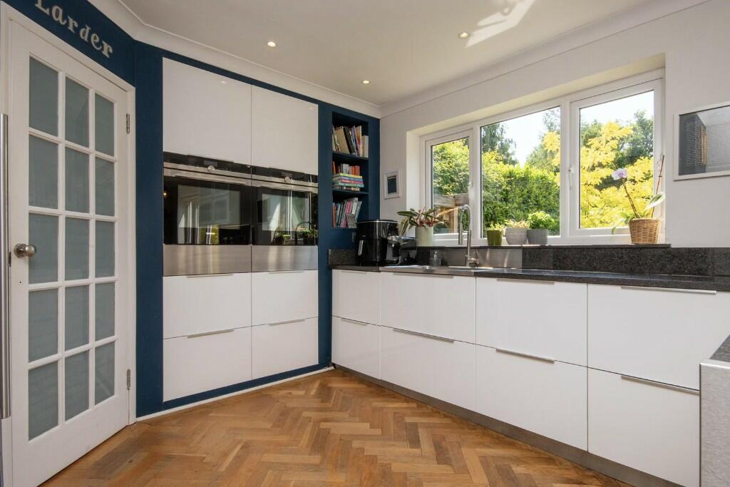 Additional image 6 of Park Avenue, Hutton, Brentwood, Essex, CM13