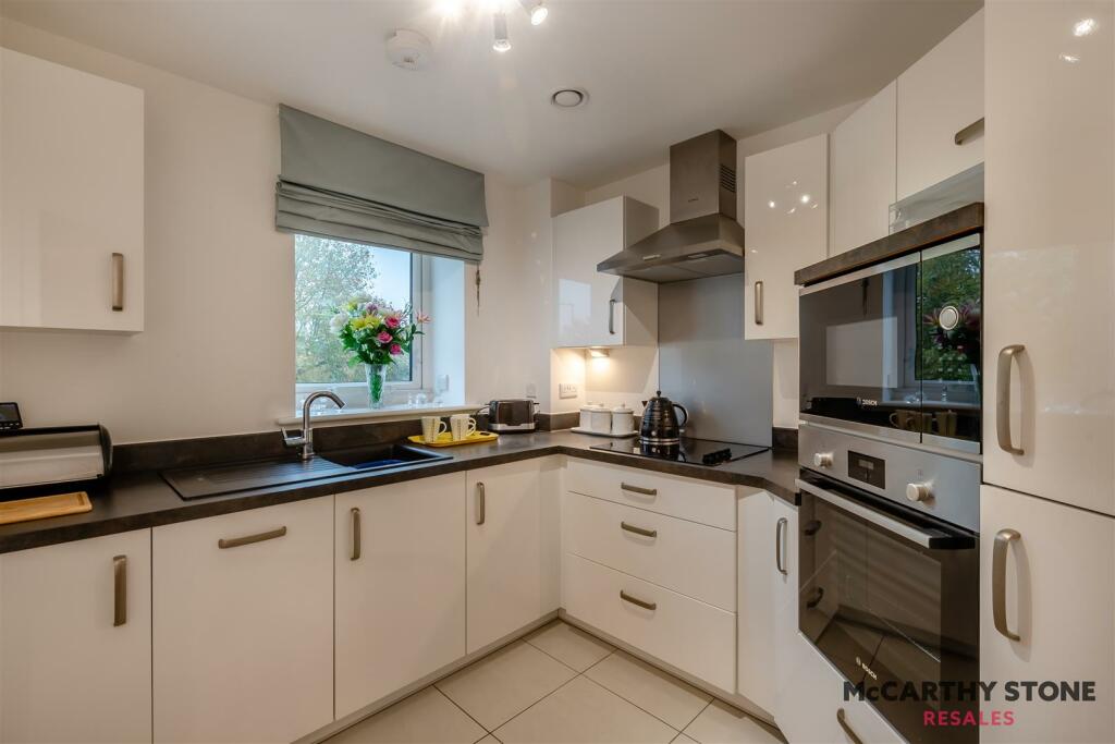 Additional image 6 of Miami House, Princes Road, Chelmsford, CM2 9GE