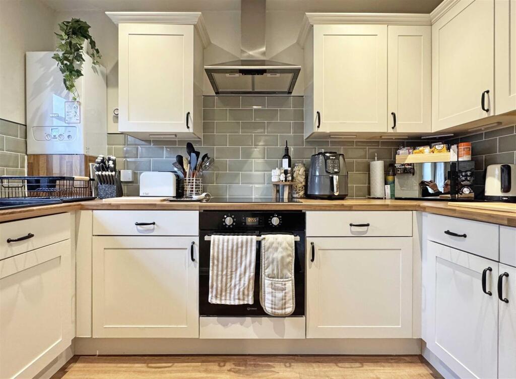 Additional image 4 of Ragley Close, Great Notley, Braintree