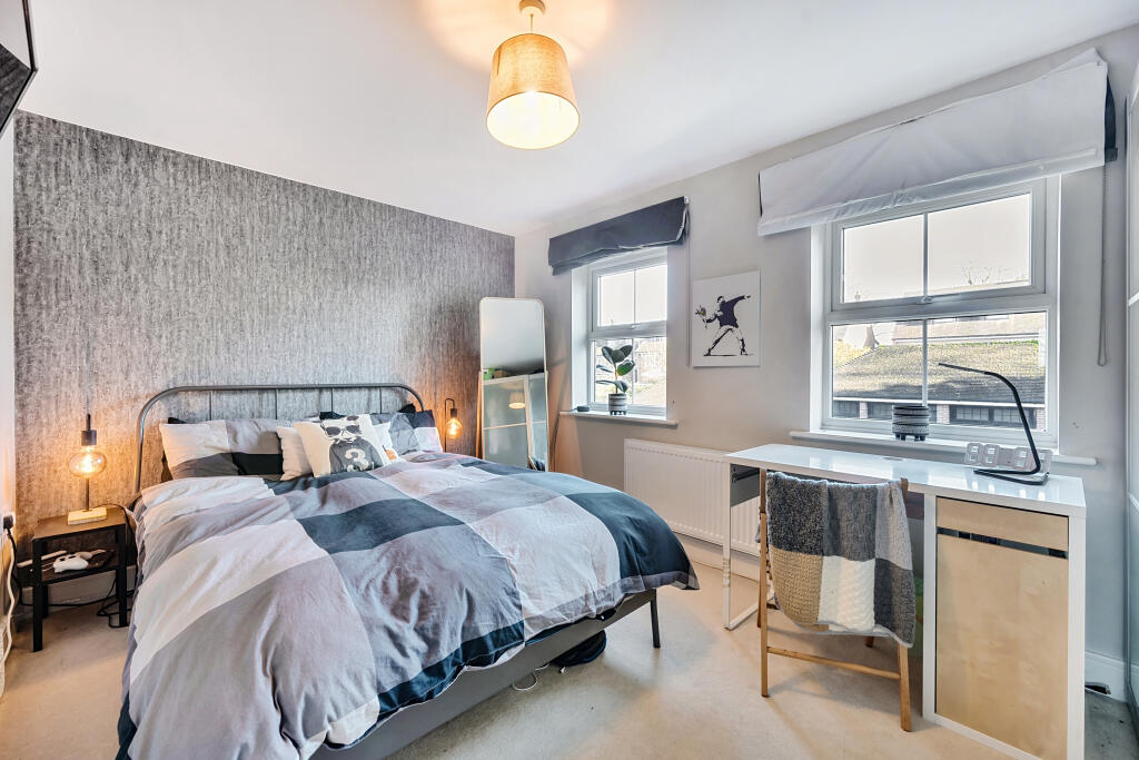 Additional image 23 of Newbery Close, Caterham, CR3