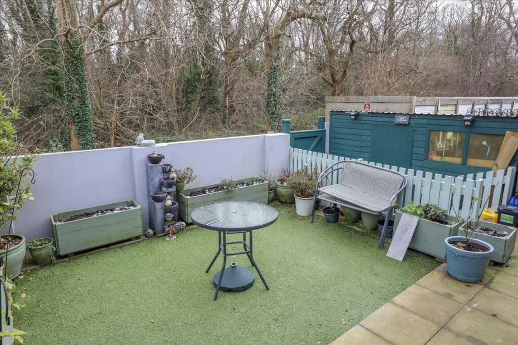 Additional image 7 of Southlands Close