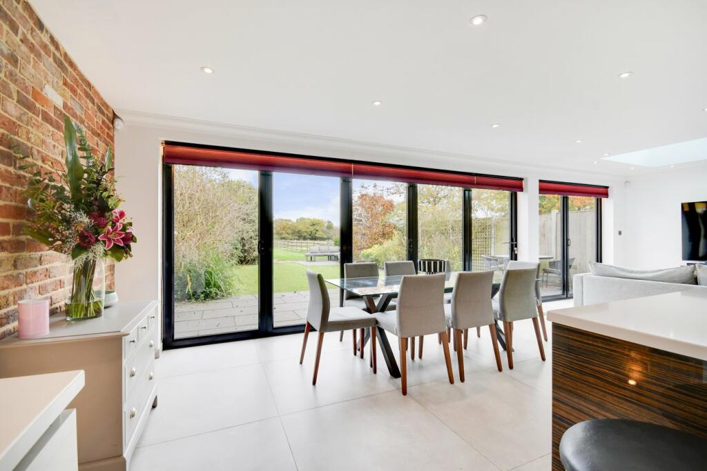 Additional image 5 of The Vale, Stock, CM4