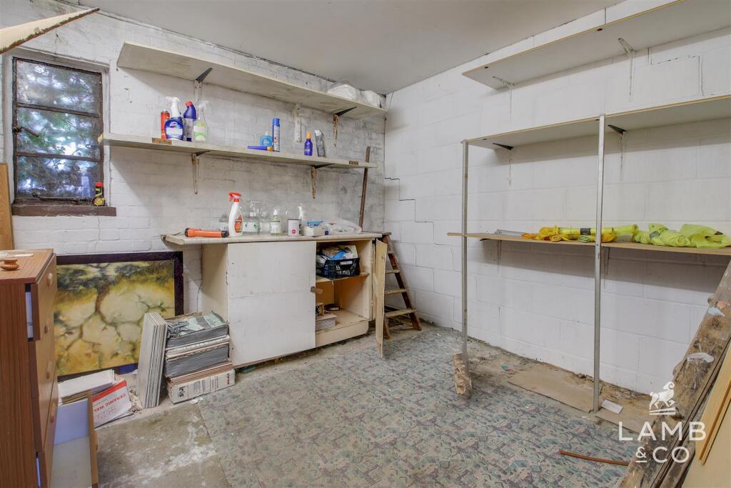 Additional image 10 of Cliff Parade, Walton On The Naze